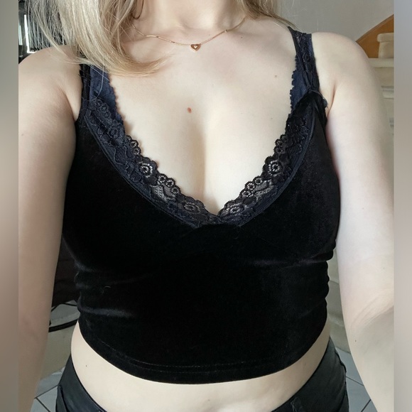 Black Cropped Tank Top “Going Out” Shirt | Size S - Picture 2 of 5